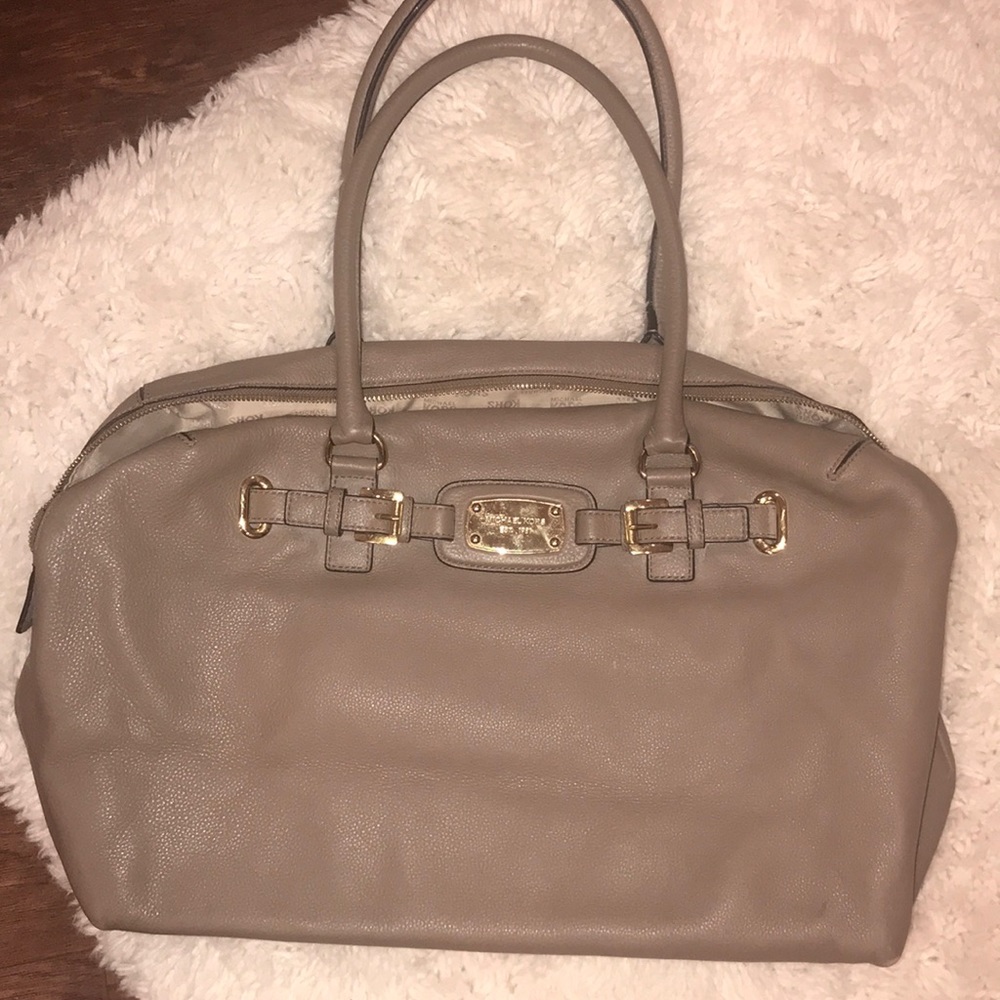 Michael Kors Weekender Bag-All Leather - Picture 1 of 3